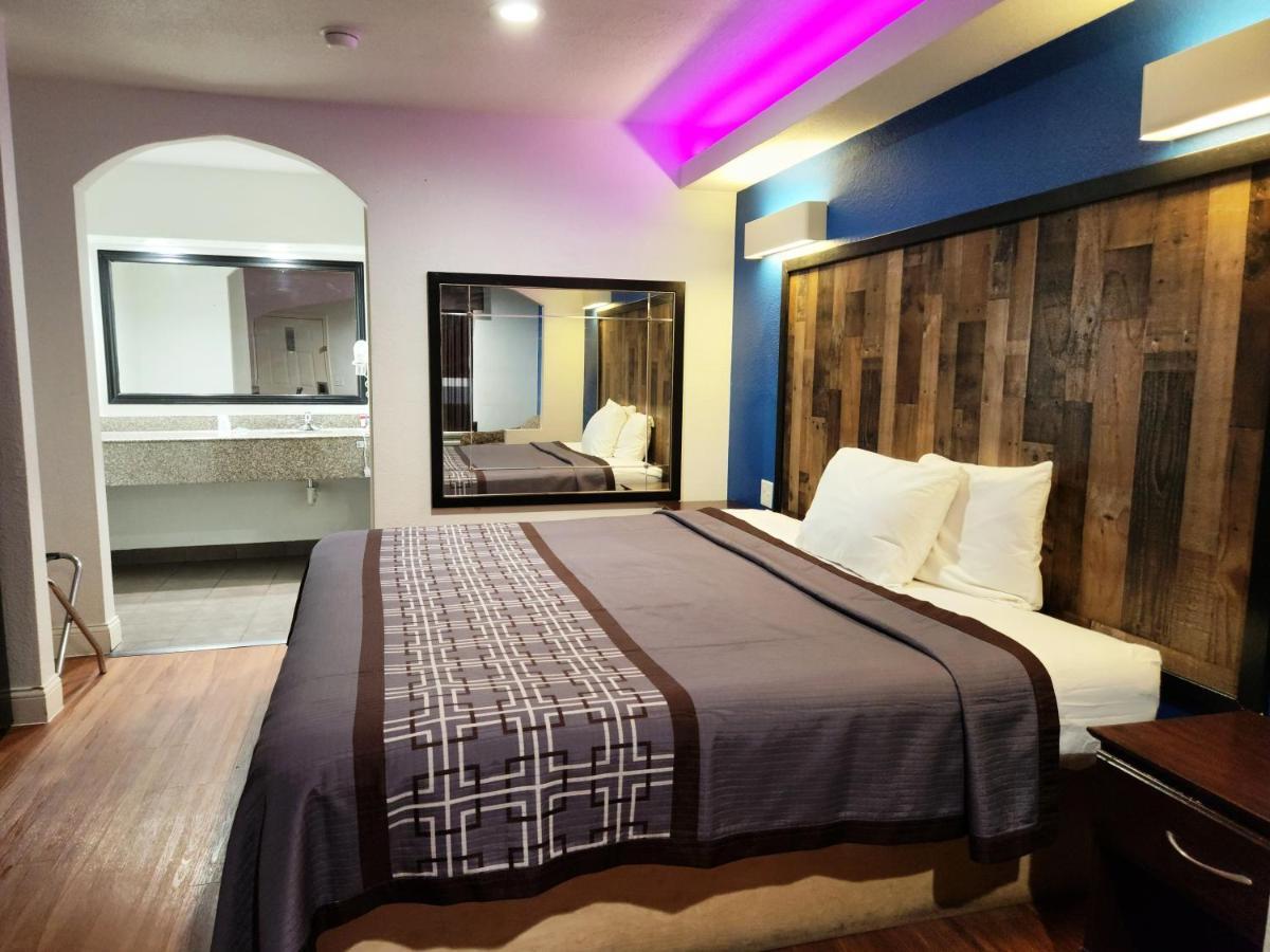Express Inn Tomball Εξωτερικό φωτογραφία